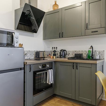 Old Town Antibes Superb New Flat, For 3, Ac, Wi-Fi Apartamento Exterior foto