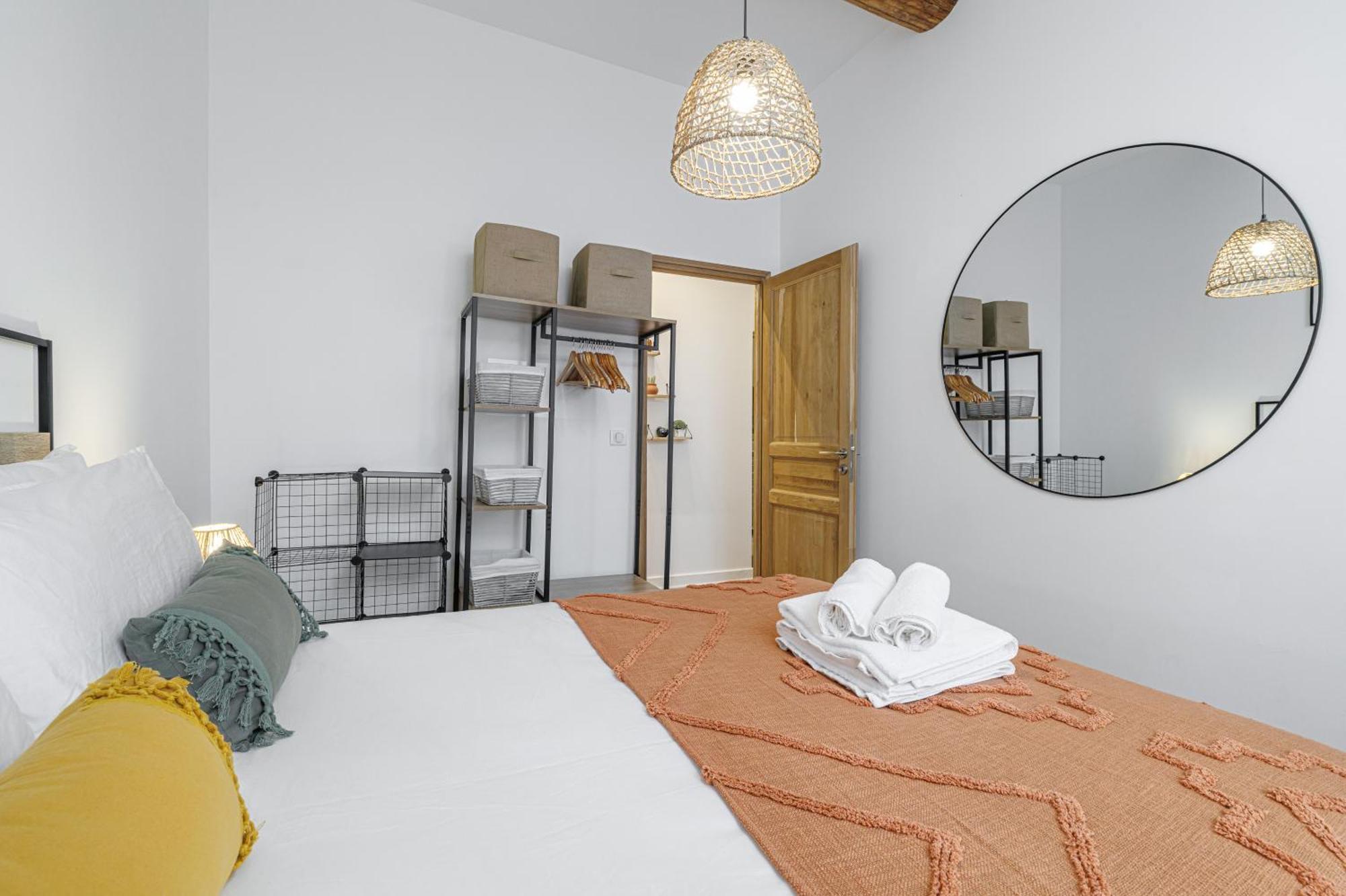 Old Town Antibes Superb New Flat, For 3, Ac, Wi-Fi Apartamento Exterior foto