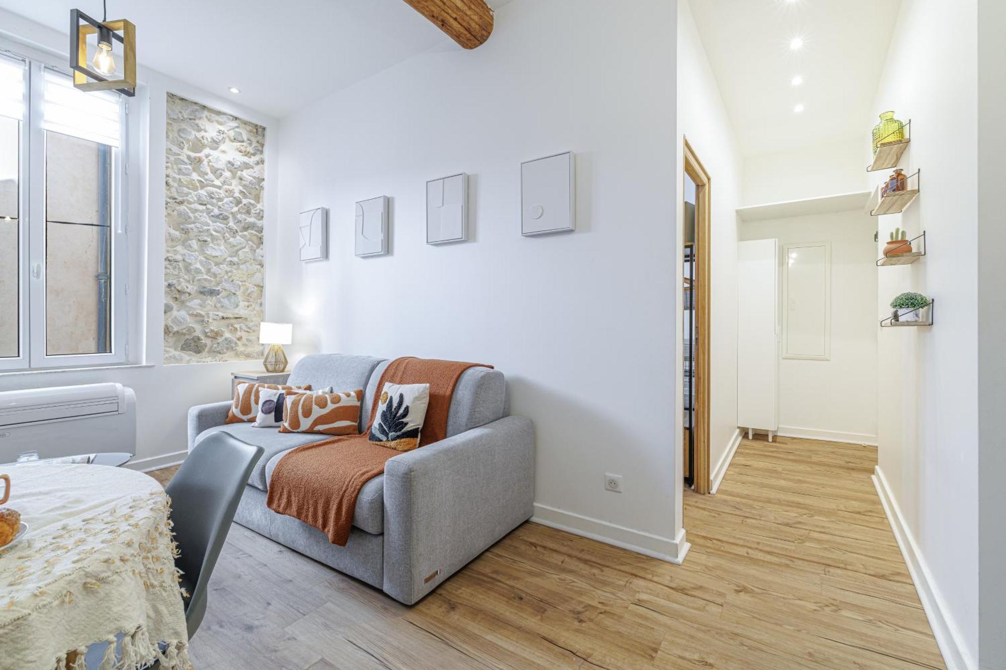 Old Town Antibes Superb New Flat, For 3, Ac, Wi-Fi Apartamento Exterior foto