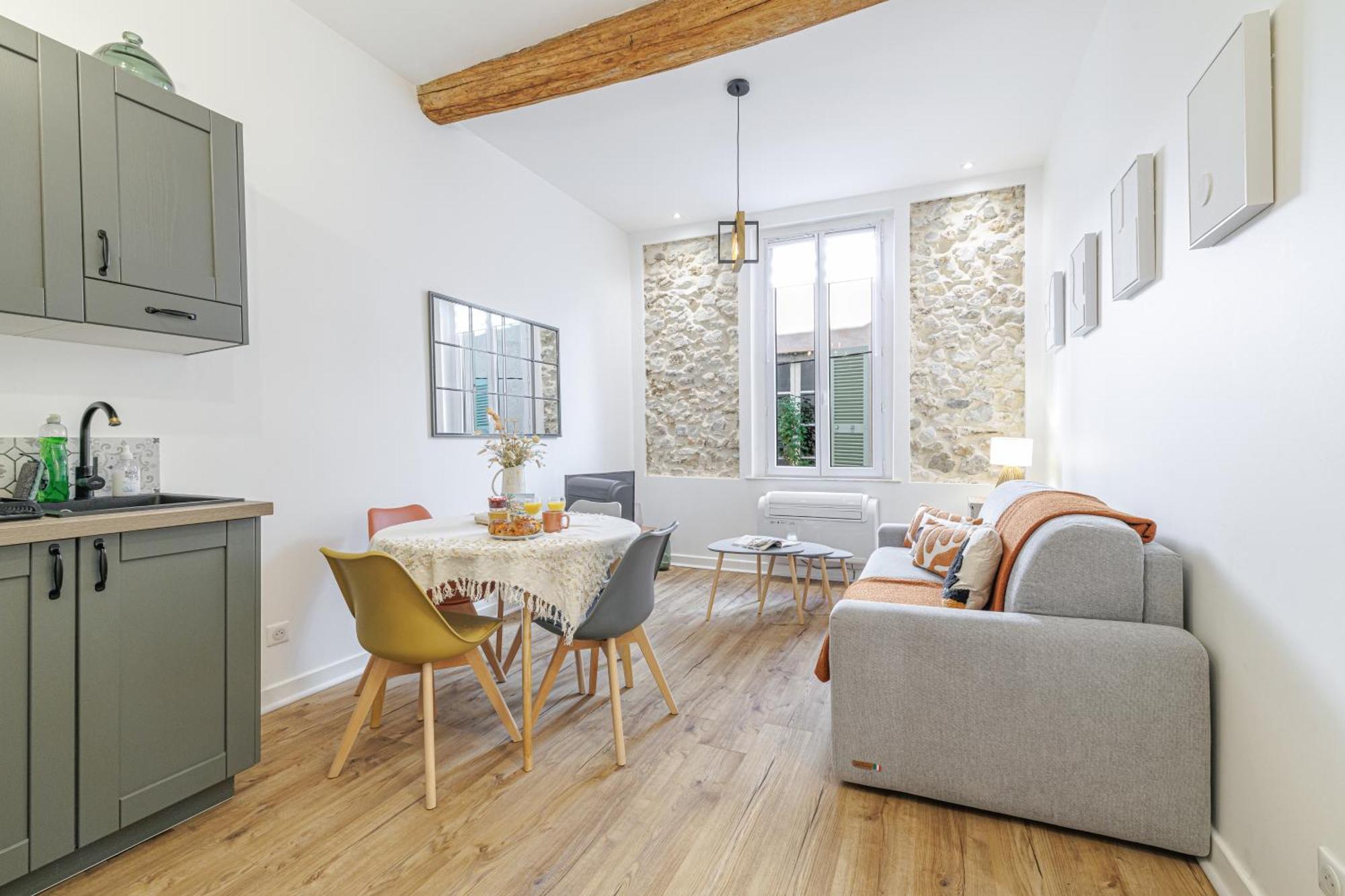 Old Town Antibes Superb New Flat, For 3, Ac, Wi-Fi Apartamento Exterior foto